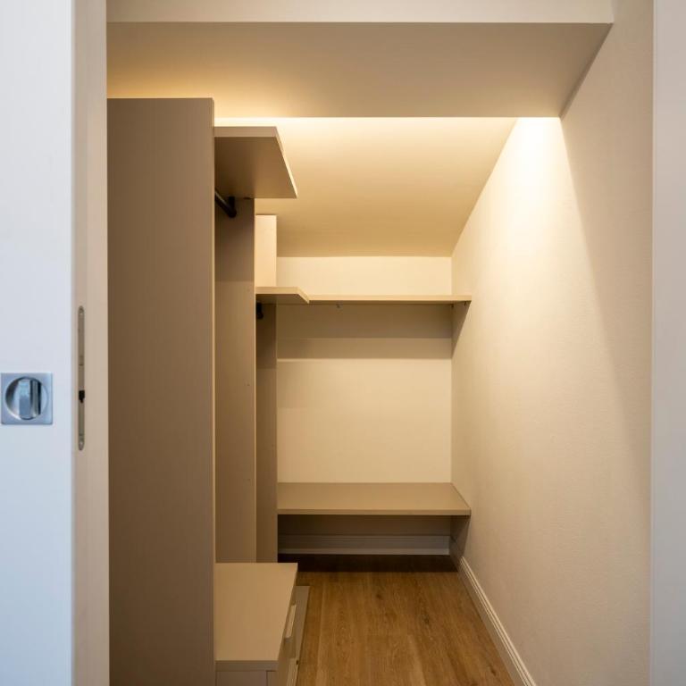 Cherubini Palace Thematic Apartment - Three-Bedroom Apartment - 15