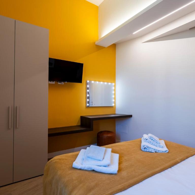 Cherubini Palace Thematic Apartment - Three-Bedroom Apartment - 5