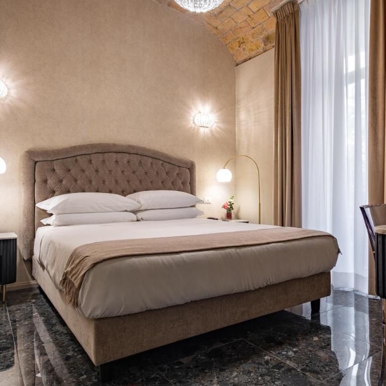 Roma suite hotel - Camera Matrimoniale Deluxe con Balcone - 1