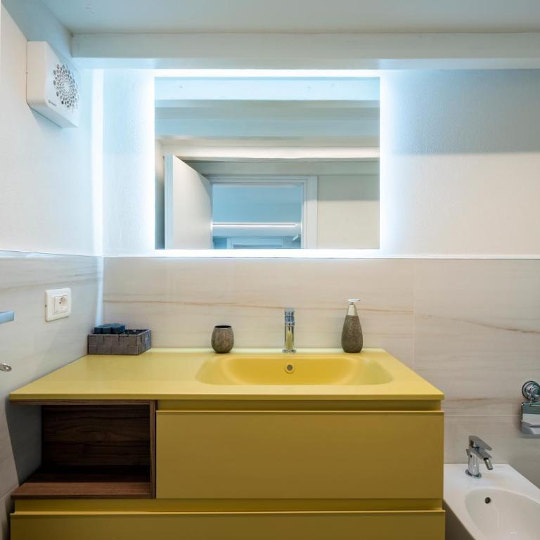 Cherubini Palace Thematic Apartment - Two-Bedroom Apartment - 17
