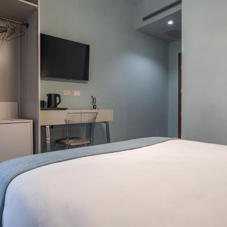 Roma suite hotel - Camera Matrimoniale con Balcone - 1