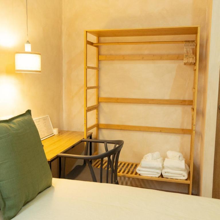 Tierra Blanca - Double Room with Shared Bathroom - 8