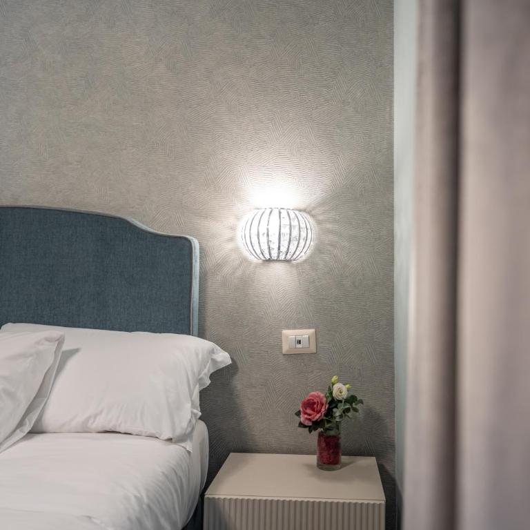 Roma suite hotel - Camera Matrimoniale con Balcone - 6