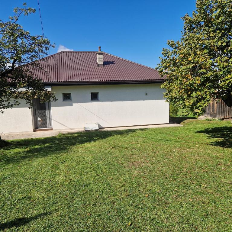 Hills - One-Bedroom Chalet - 13