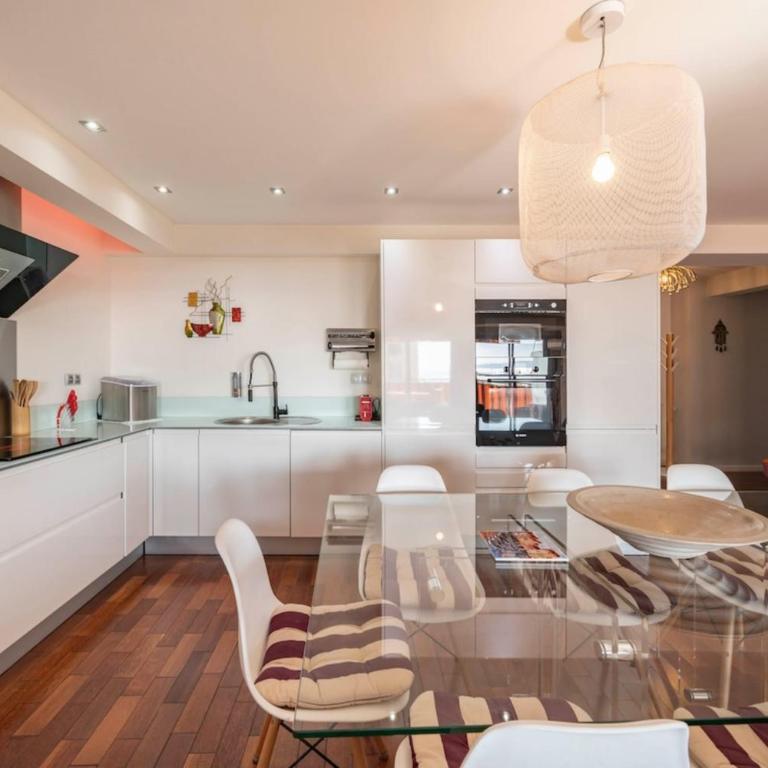 Wonderful sea-view 5-room apartment - Appartement - 12