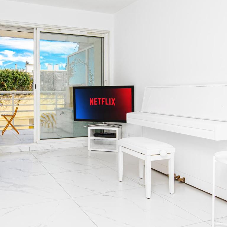 Proche Monaco - Joli logement - Parking - EN - Appartement 1 Chambre - 6