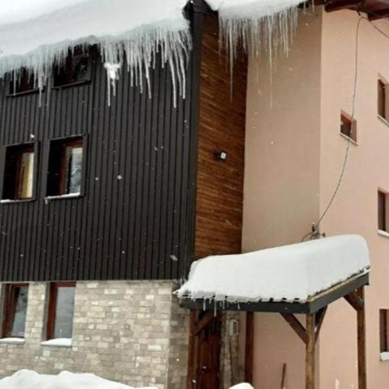 Apartments Gaga - One Bedroom Apartment - 9