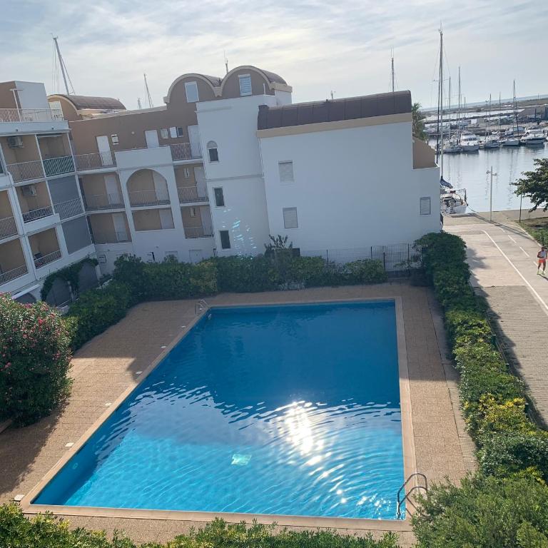 Bel appartement avec piscine et vue bateaux - Appartement 1 Chambre - 11