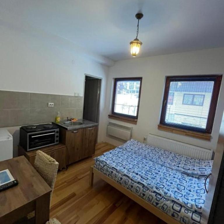 Apartments Gaga - Double Room with Kitchen - 4