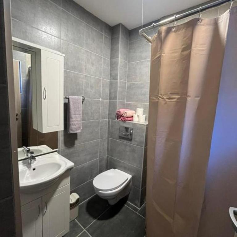 Apartments Gaga - Deluxe Double Room with Kitchen - 2
