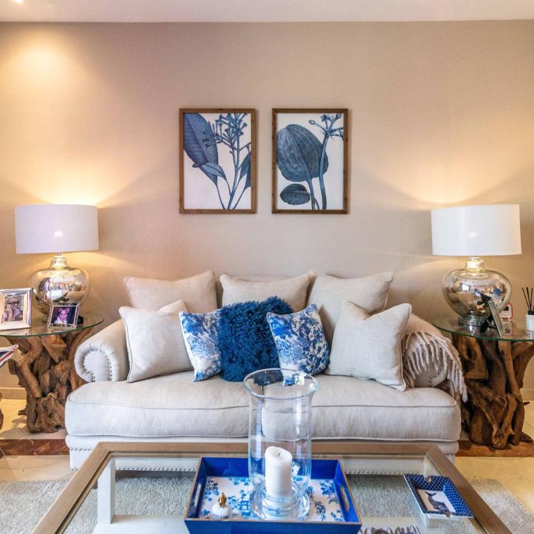 Beachside Penthouse Elviria 2 Bedrooms, pools open all year, gym & parking - Apartamento Deluxe - 16