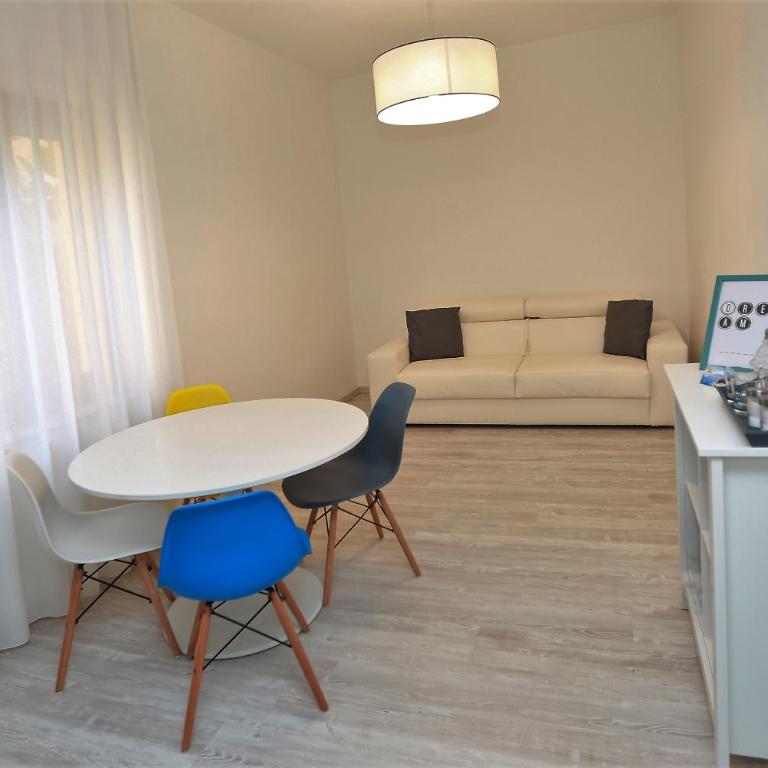 Flower Suites Sorrento - Appartamento Deluxe - 12