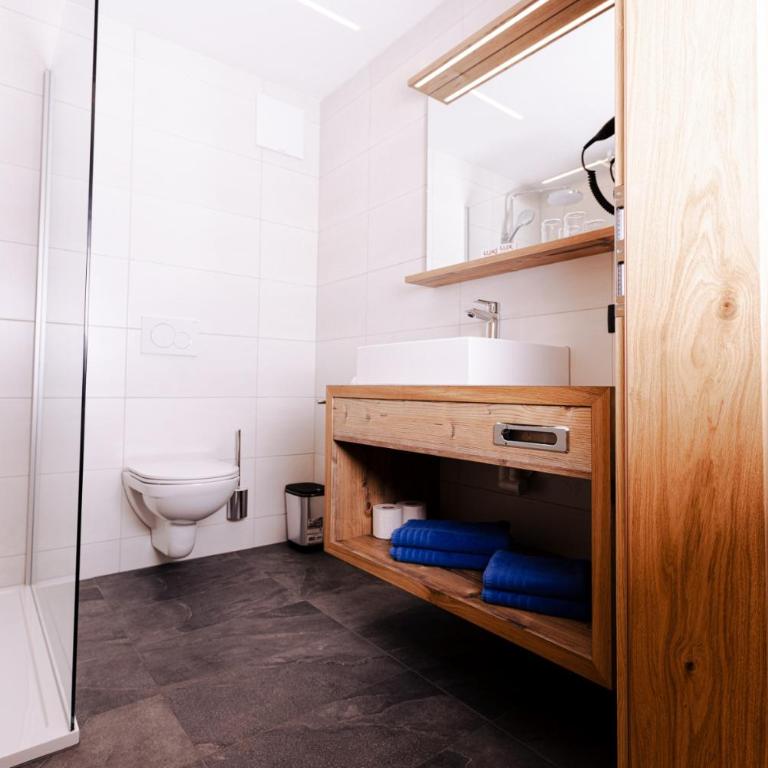 Gasthof Aigner *** - Comfort Vierbettzimmer - 1