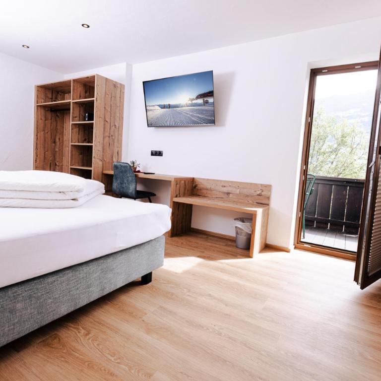 Gasthof Aigner *** - Deluxe Doppelzimmer mit Balkon - 2