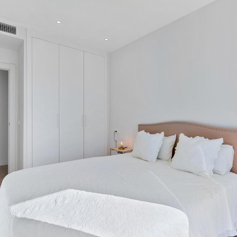 Modern apartment with rooftop pool Nueva Andalucía - Apartamento de 3 dormitorios - 11