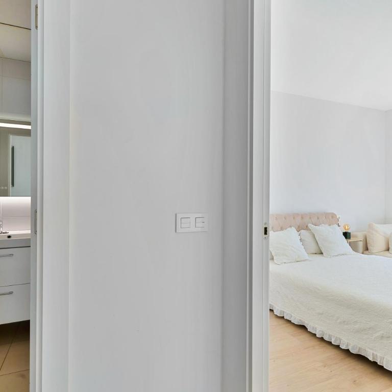 Modern apartment with rooftop pool Nueva Andalucía - Apartamento de 3 dormitorios - 16