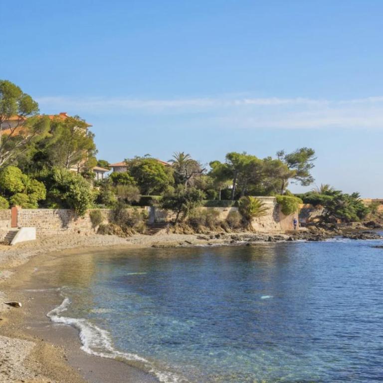 Cozy apartment for 4 people, beach 100m away - One-Bedroom Apartment - 2