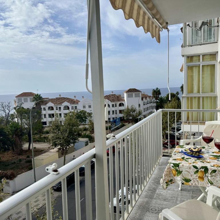 Edf Levante 4B Eurosur - Apartamento Estándar de 2 dormitorios - 2