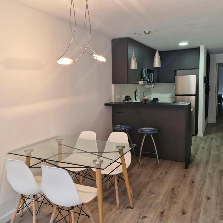 Al lado de la playa, restaurantes y el WTC - Two-Bedroom Apartment - 33