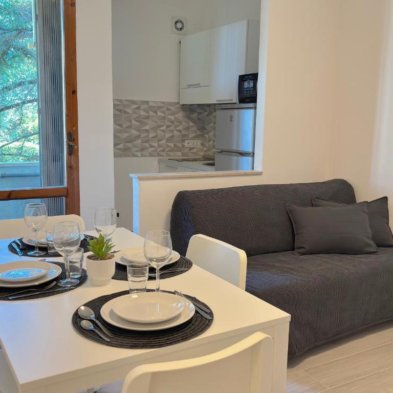 Vicino aeroporto Pisa - Wi-Fi e parcheggio gratuito - Appartamento con 1 Camera da Letto - 2