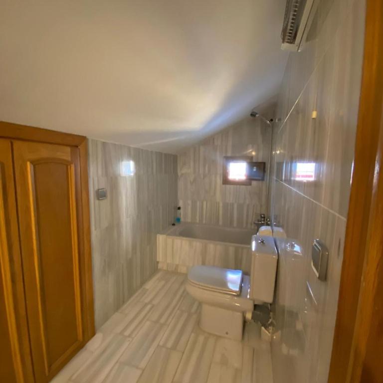 Unique penthouse 3 minutes from the beach - Apartment - 45