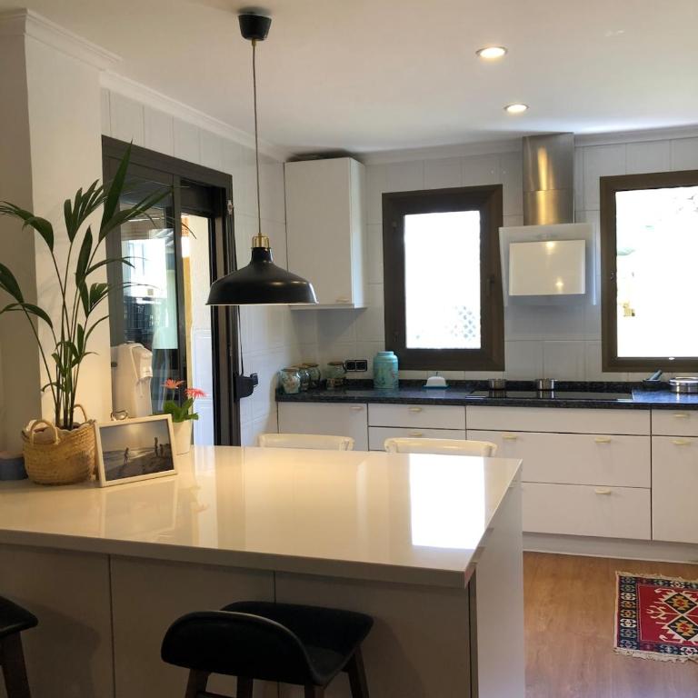 Unique penthouse 3 minutes from the beach - Apartment - 10
