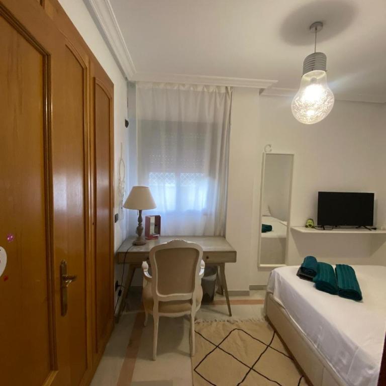 Unique penthouse 3 minutes from the beach - Apartment - 22