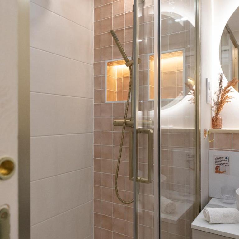 Elegant studio between train station and city center - Apartment mit 1 Schlafzimmer - 25