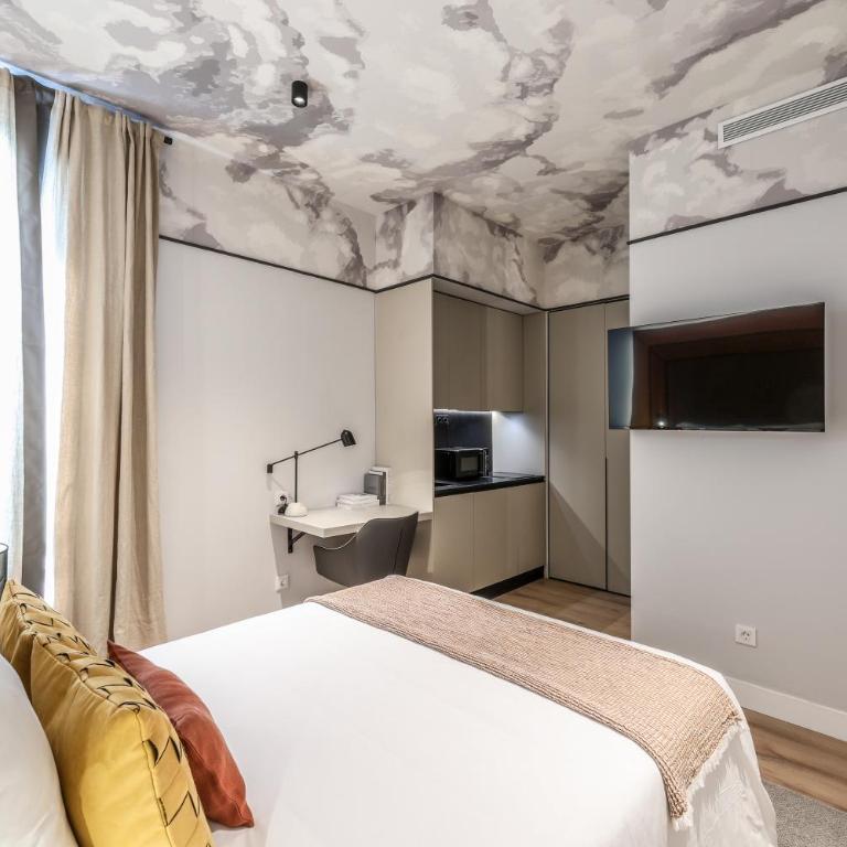 ColivINN Plaza Mayor - Studio Apartment with One Double Bed - 13