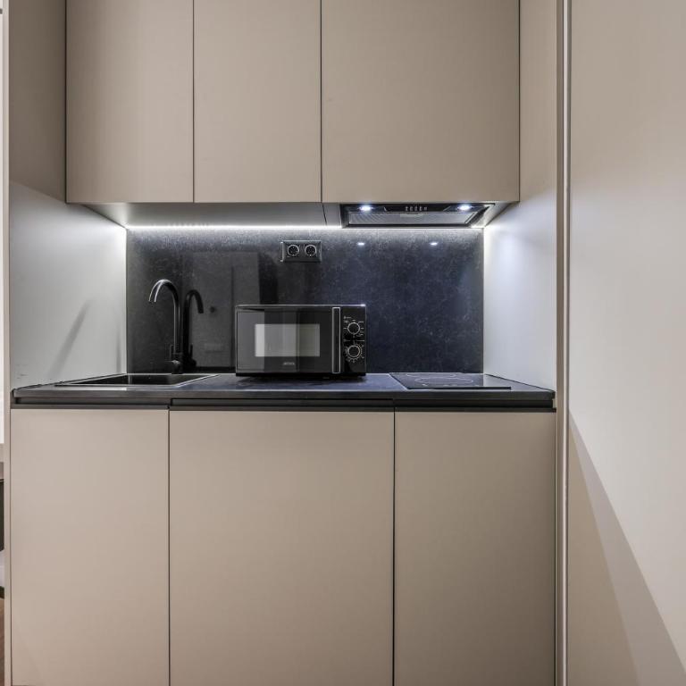 ColivINN Plaza Mayor - Studio Apartment with One Double Bed - 8
