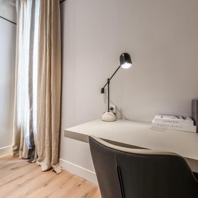 ColivINN Plaza Mayor - Studio Apartment with One Double Bed - 11