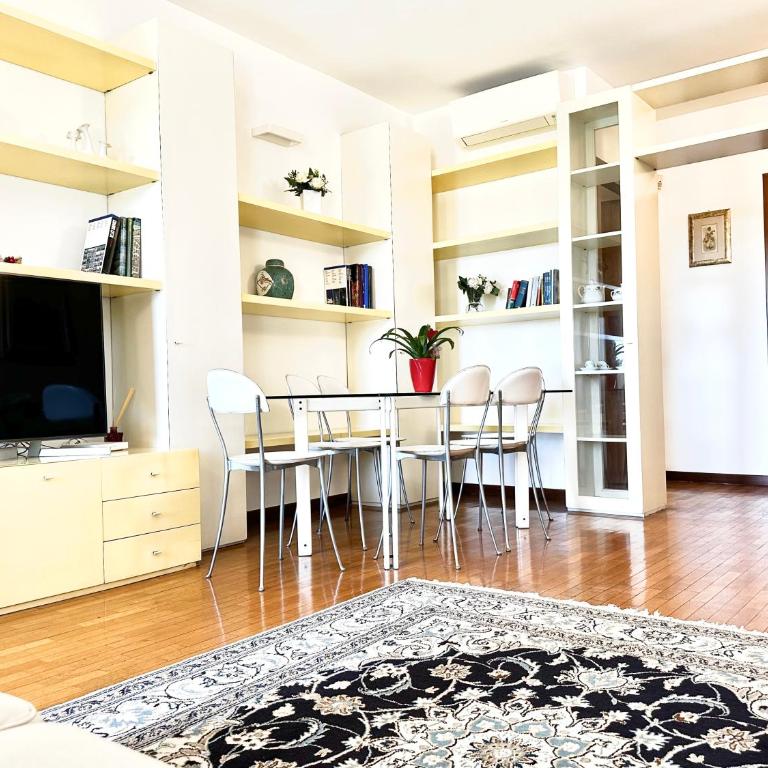 Green Elegance - Appartamento con 2 Camere da Letto e Vista Giardino - 5