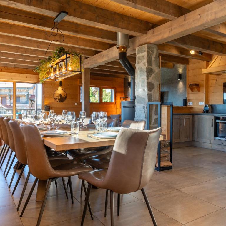 Chalet des Cîmes, chaleureux avec jacuzzi et sauna - Chalet - 74