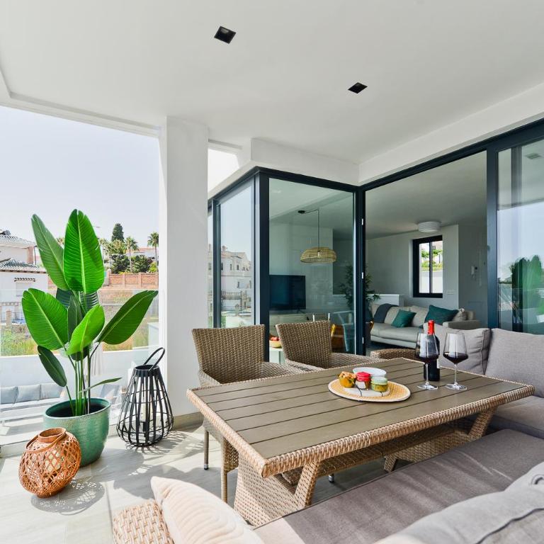 Royal Palm 36 8 Pax Villa with Heated Private Pool - Villa - 19