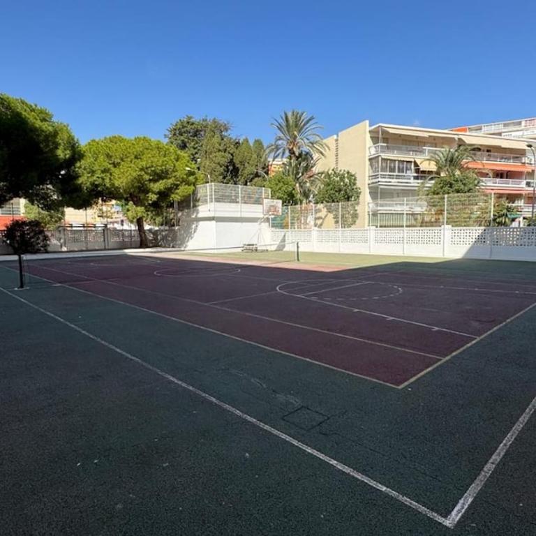 Relax en La Carihuela Tenis y parking privado - Apartamento de 3 dormitorios - 22