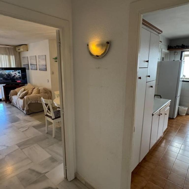 Relax en La Carihuela Tenis y parking privado - Apartamento de 3 dormitorios - 25