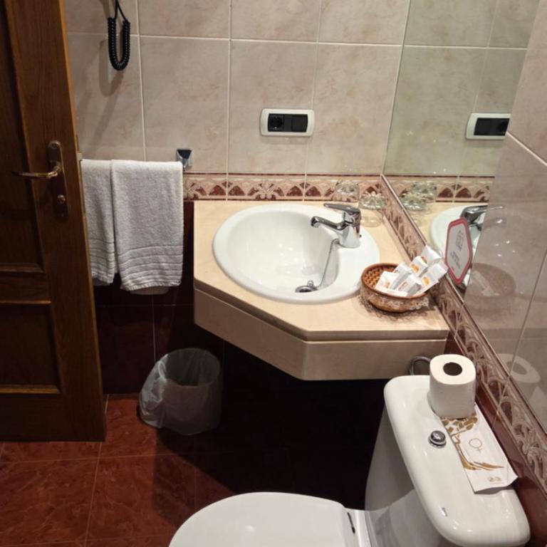 Hotel Las Moreras - Apartamento Superior - 16