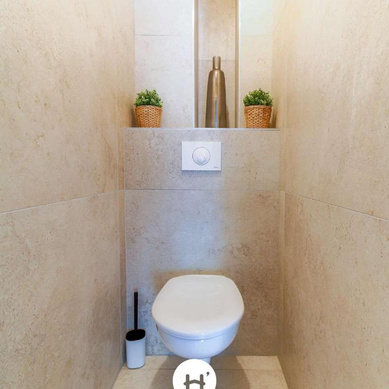 SELECT'soHOME - Superbe appartement pour 4 personnes à deux pas de la plage et des commerces de la Favière ! - ILOA-B01 - One-Bedroom Apartment with Terrace - 10