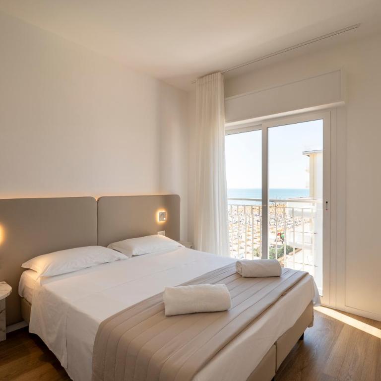 Hotel Concordia - camera Comfort matrimoniale/doppia con letti singoli con vista mare laterale - 4