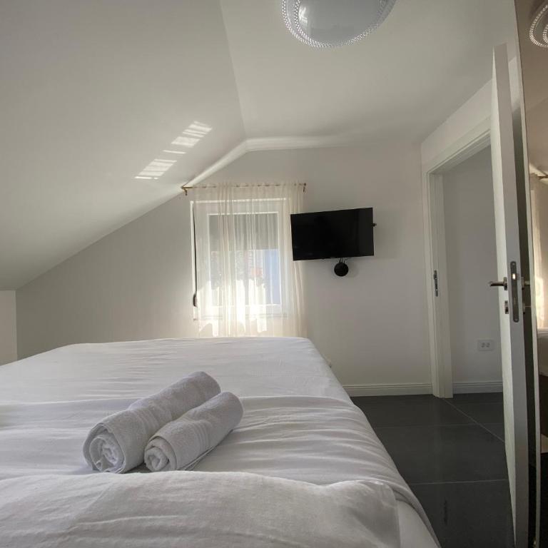 Kastel Apartmani - Apartman sa 1 Spavaćom Sobom - 1