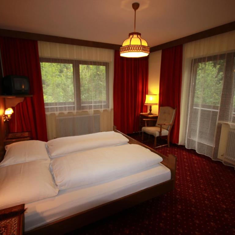 Pension Mühlbachhof - Doppelzimmer mit Balkon - 5
