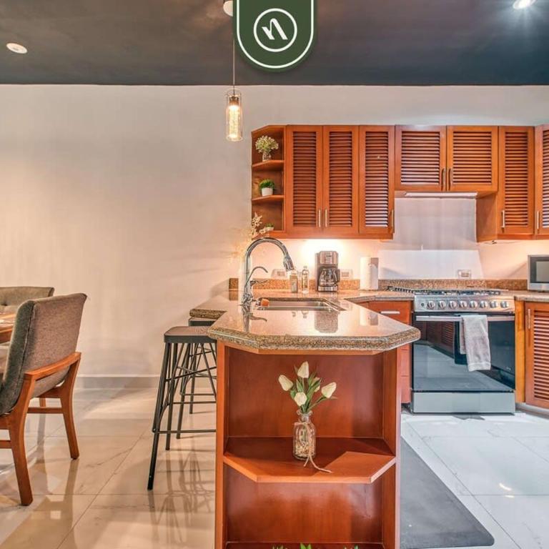 Modern 2BR Condo in Old Town - Private Terrace - Vacation Home - 1