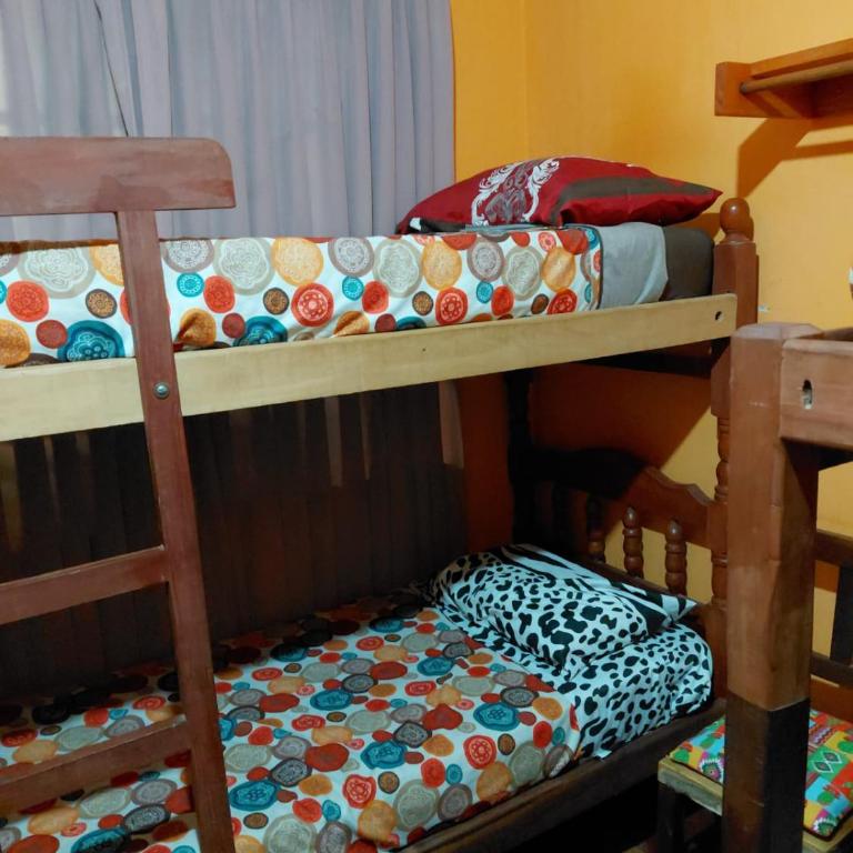 HOSTEL JUJUY - Habitación Compartida Mixta de 6 camas - 2