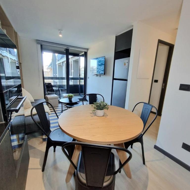 COD26 - Piscina temperada, jacuzzi y gran ubicación! - Two-Bedroom Apartment - 20