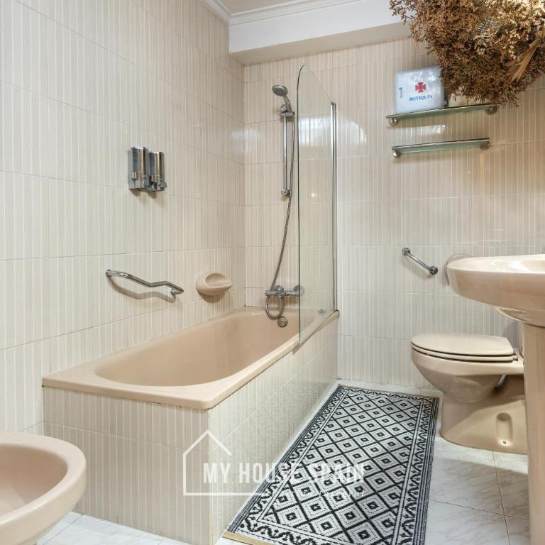 MyHouseSpain - Piso amplio en el centro de Gijón - Apartamento de 3 dormitorios - 21