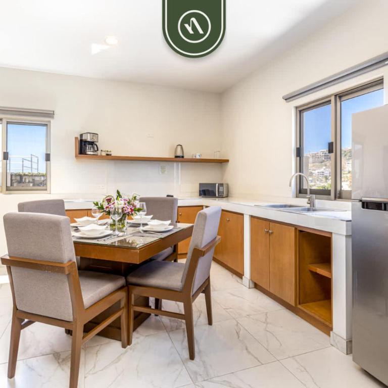 Centric Apt in Downtown - Rooftop Pool - Terrace - Casa - 8