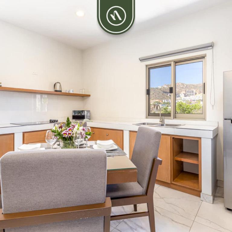 Centric Apt in Downtown - Rooftop Pool - Terrace - Casa - 13