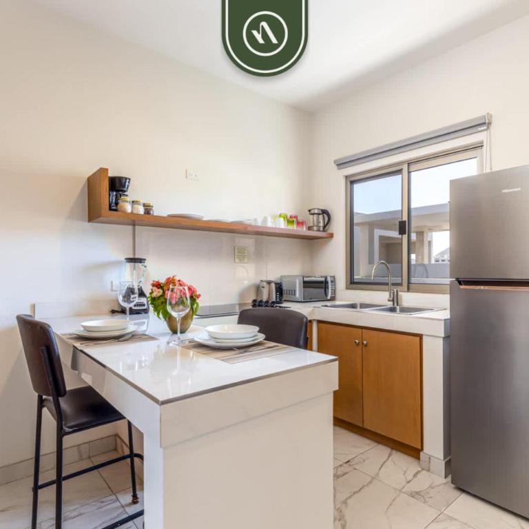 Centric 1BR Condo in Downtown Cabo - Rooftop Pool - Casa - 9