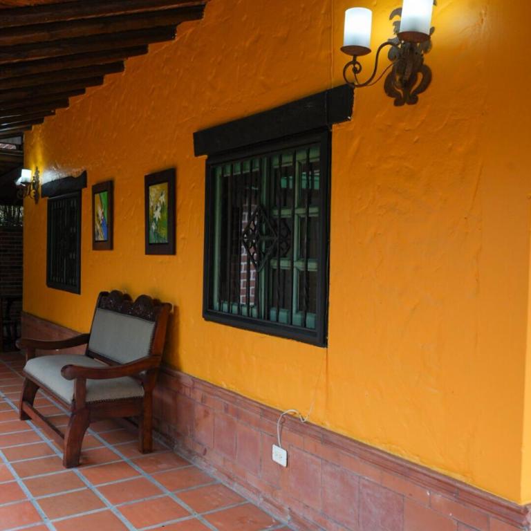 Portofino mountain retreat near Medellín - Five-Bedroom House - 6