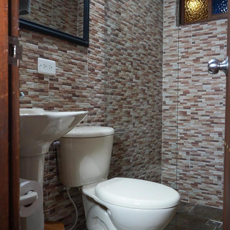 Portofino mountain retreat near Medellín - Five-Bedroom House - 26